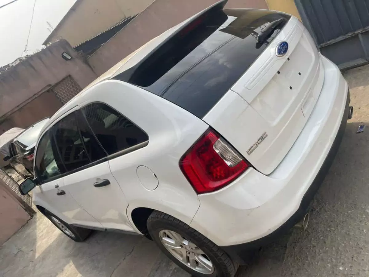 car Right Back
