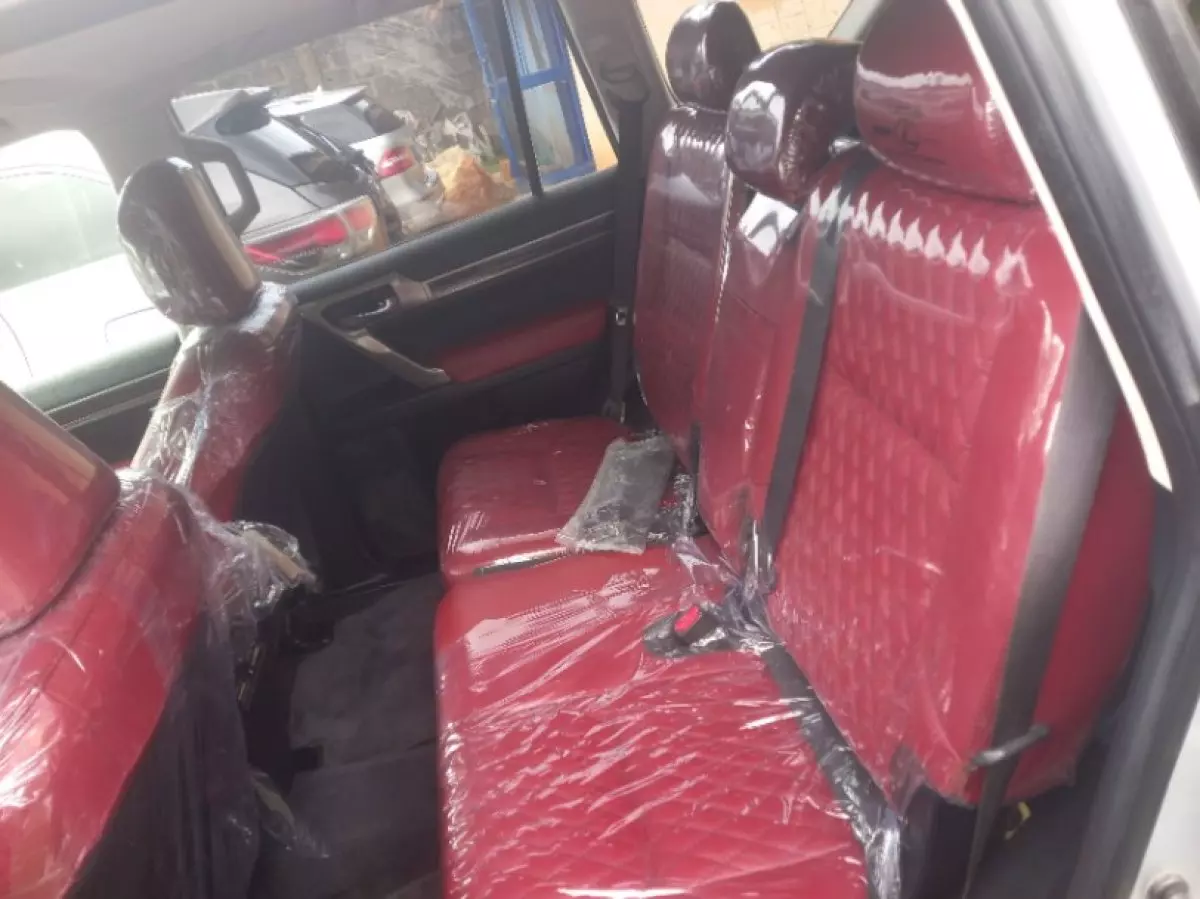 interiorBack