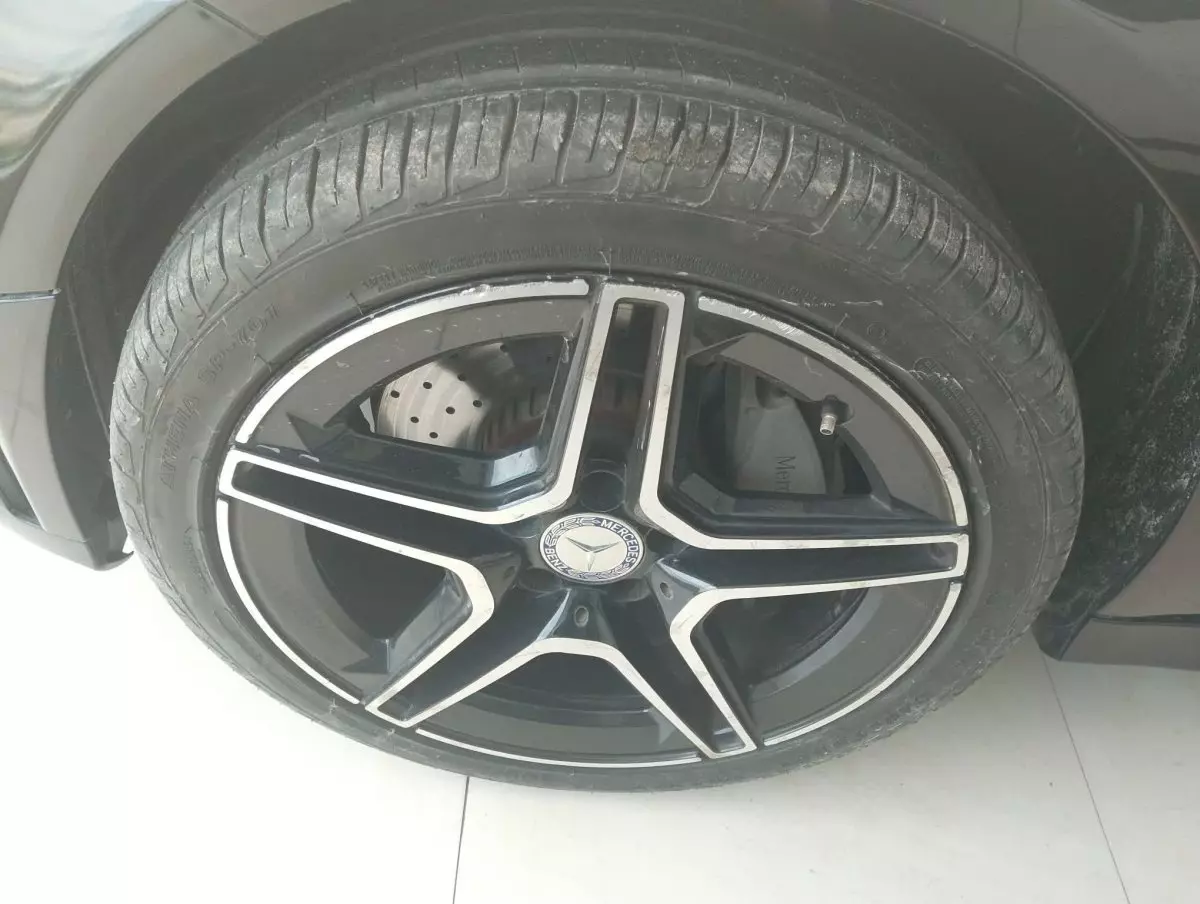 tyre1