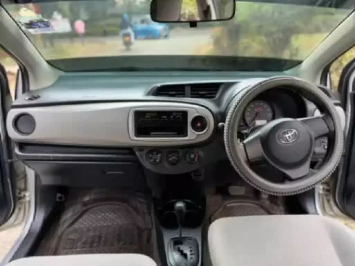 interiorFront