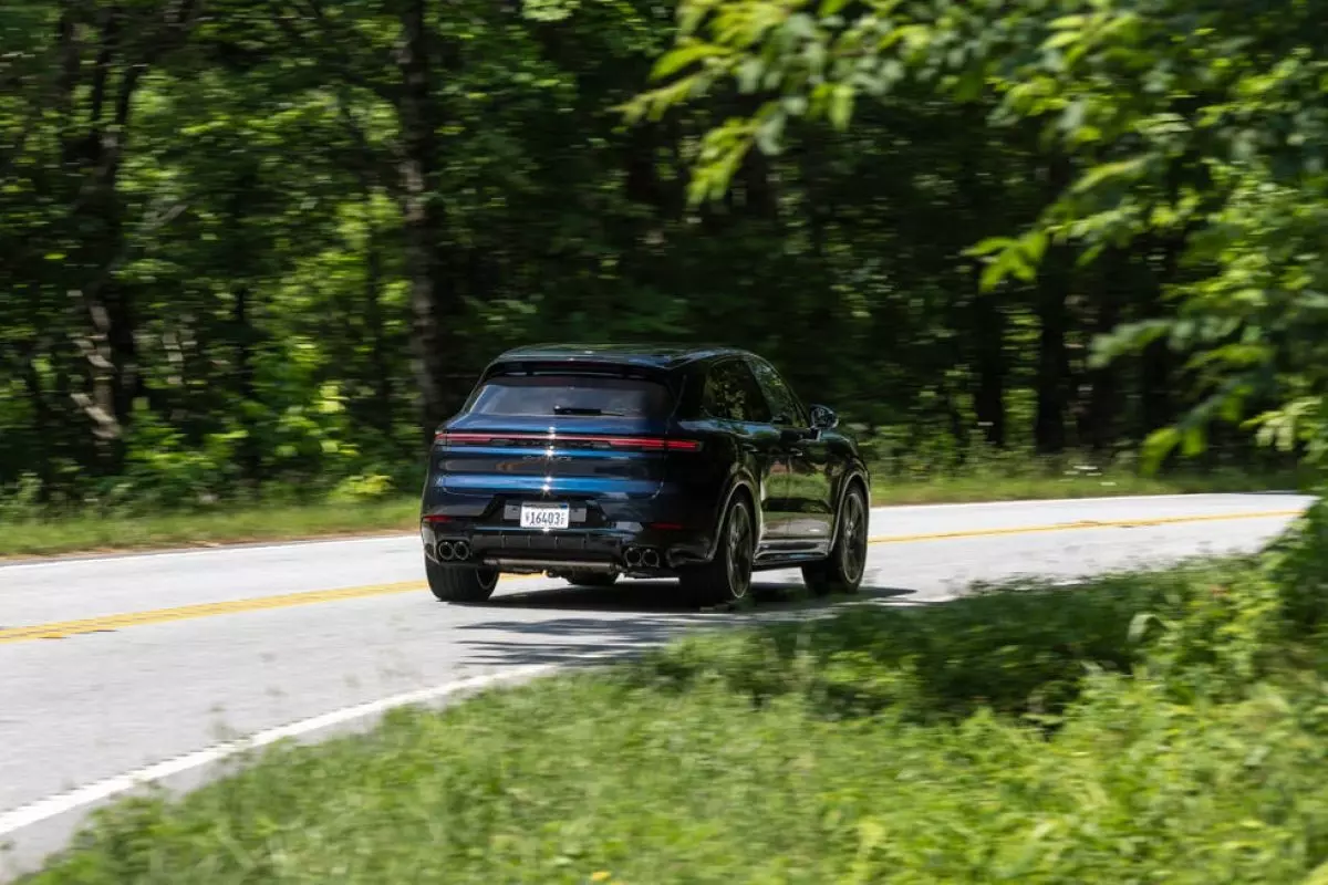 car Right Back
