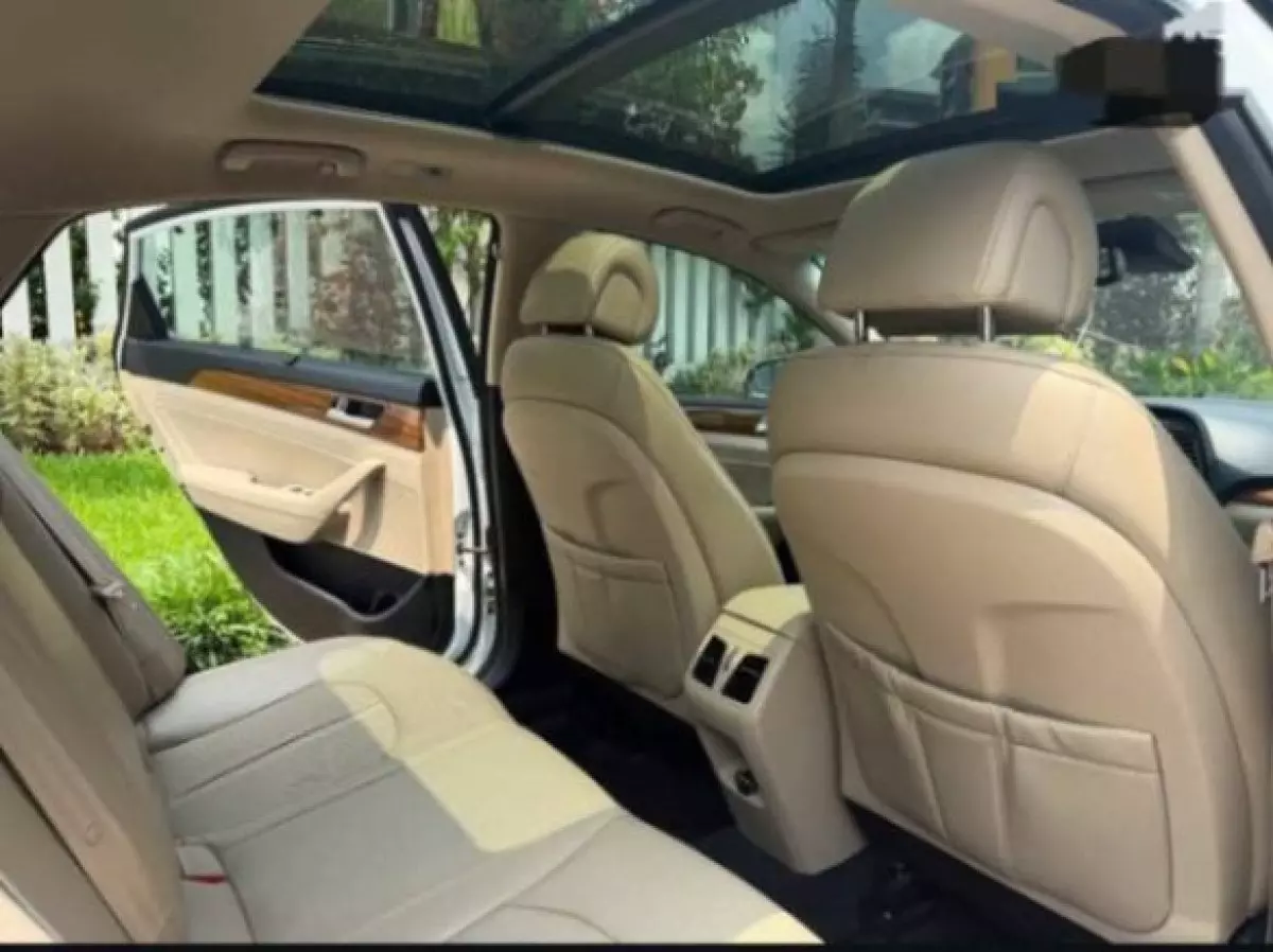 interiorBack