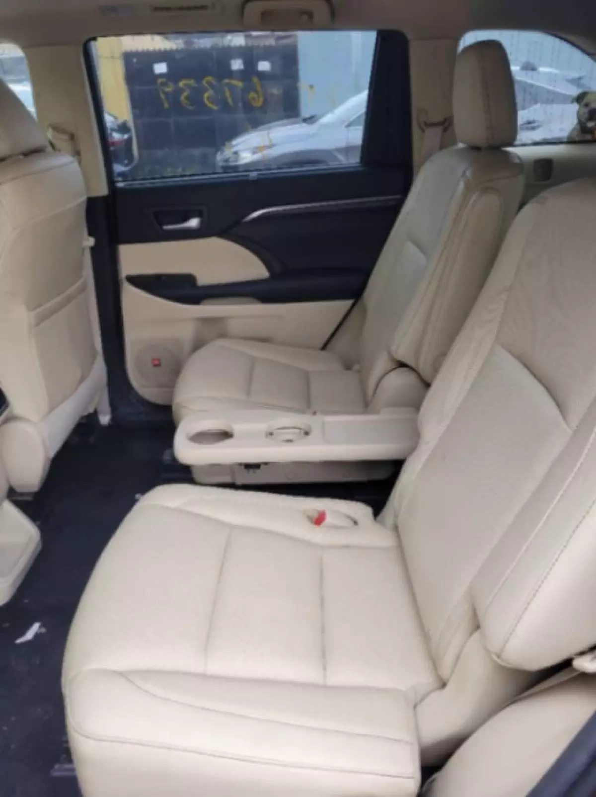 interiorBack