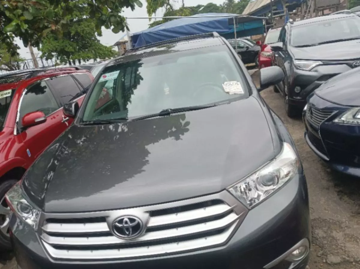 Toyota Highlander - 2013