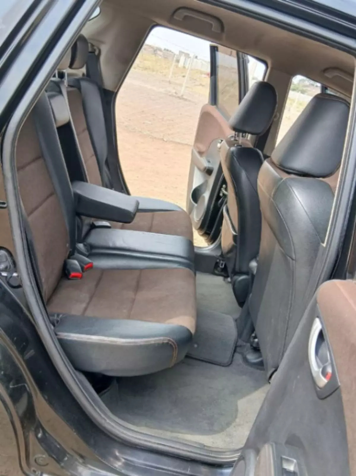 interiorBack