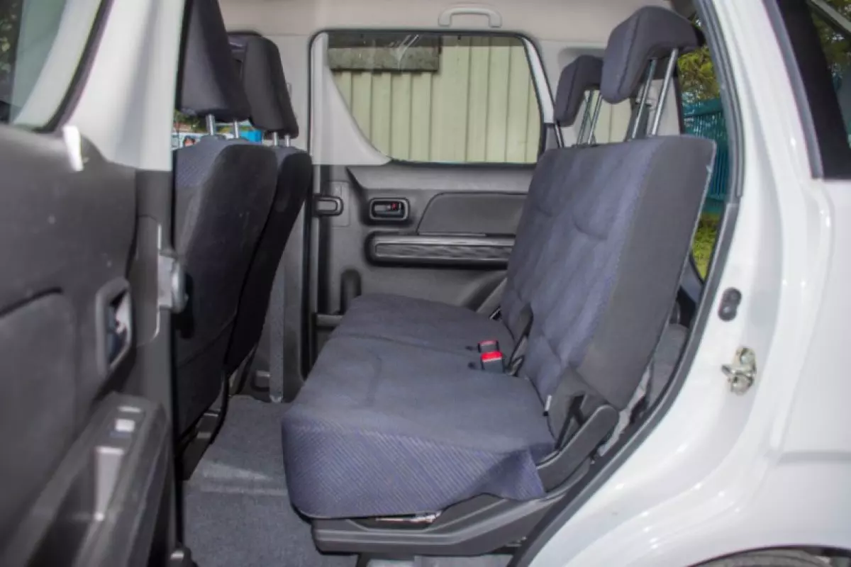 interiorBack