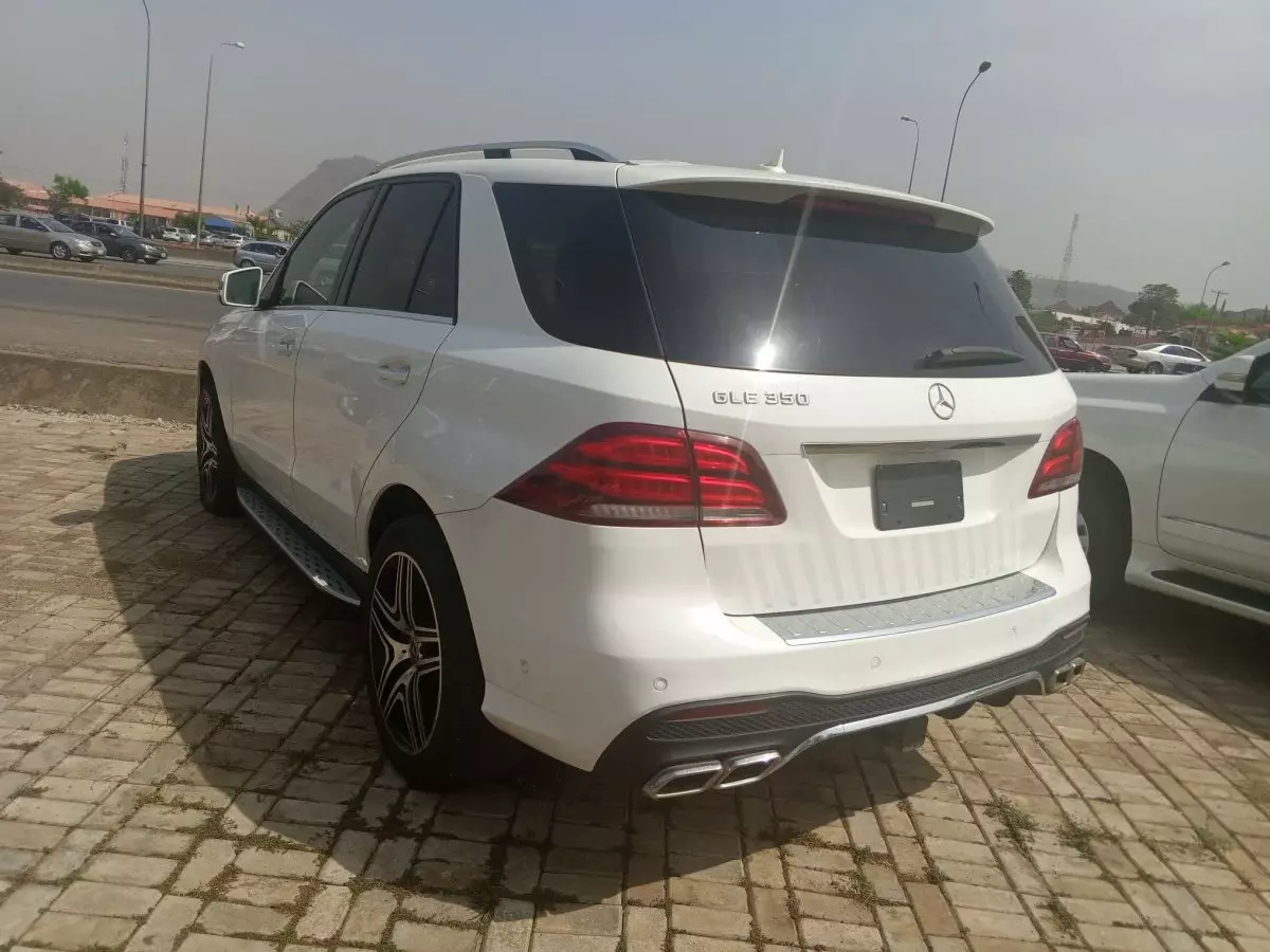 car Left Back