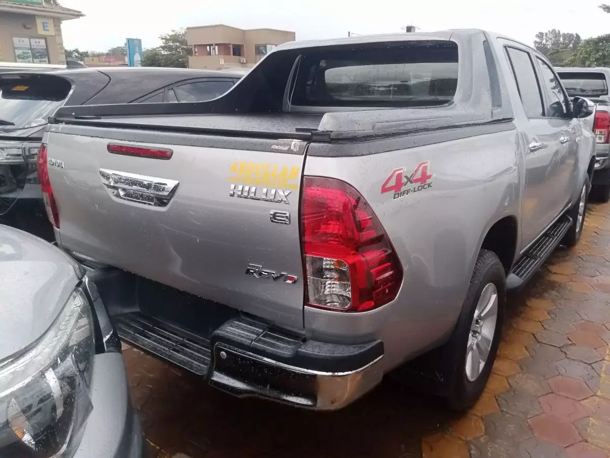 car Left Back