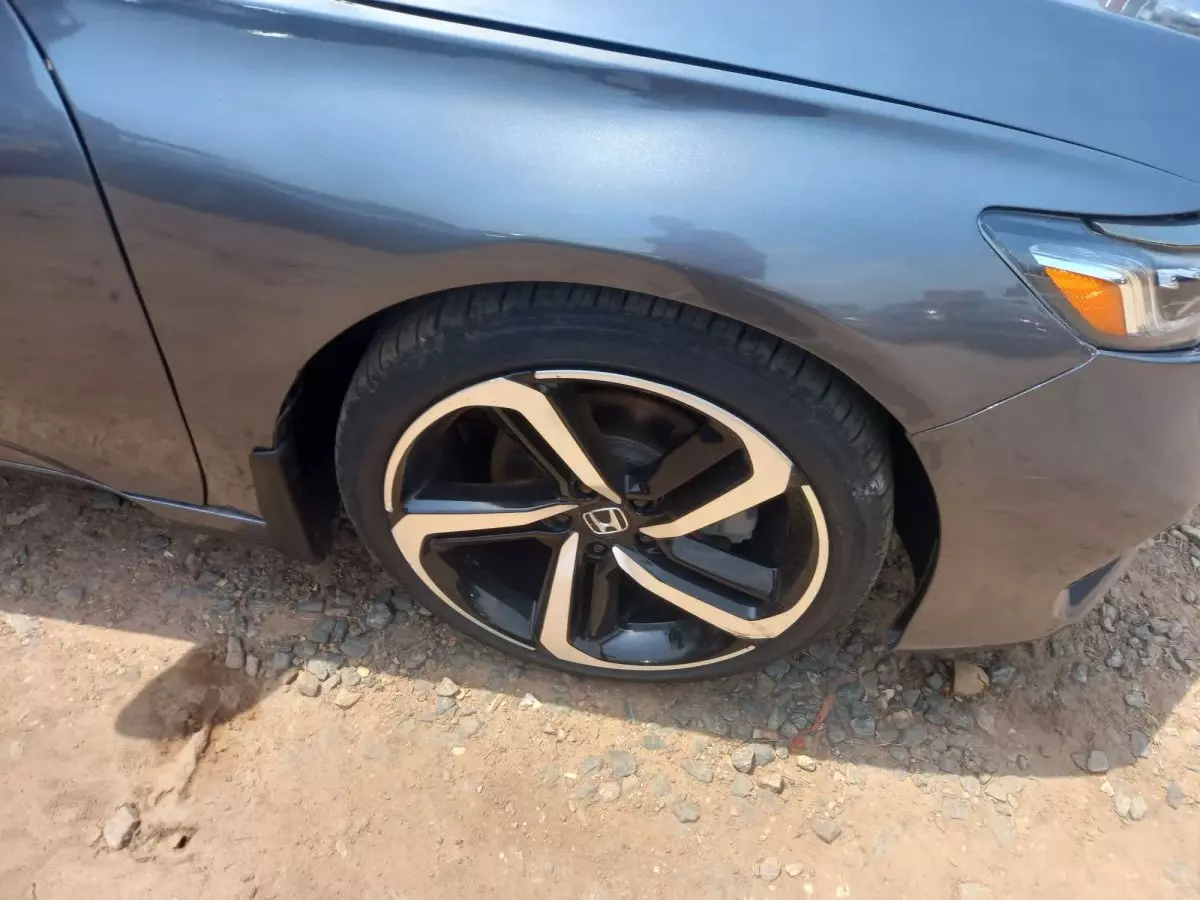 tyre0