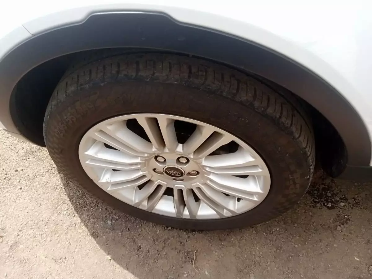 tyre1