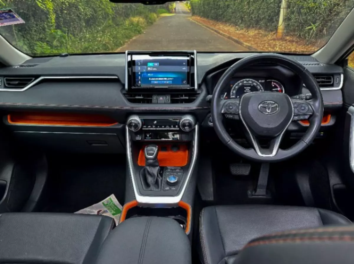 interiorFront