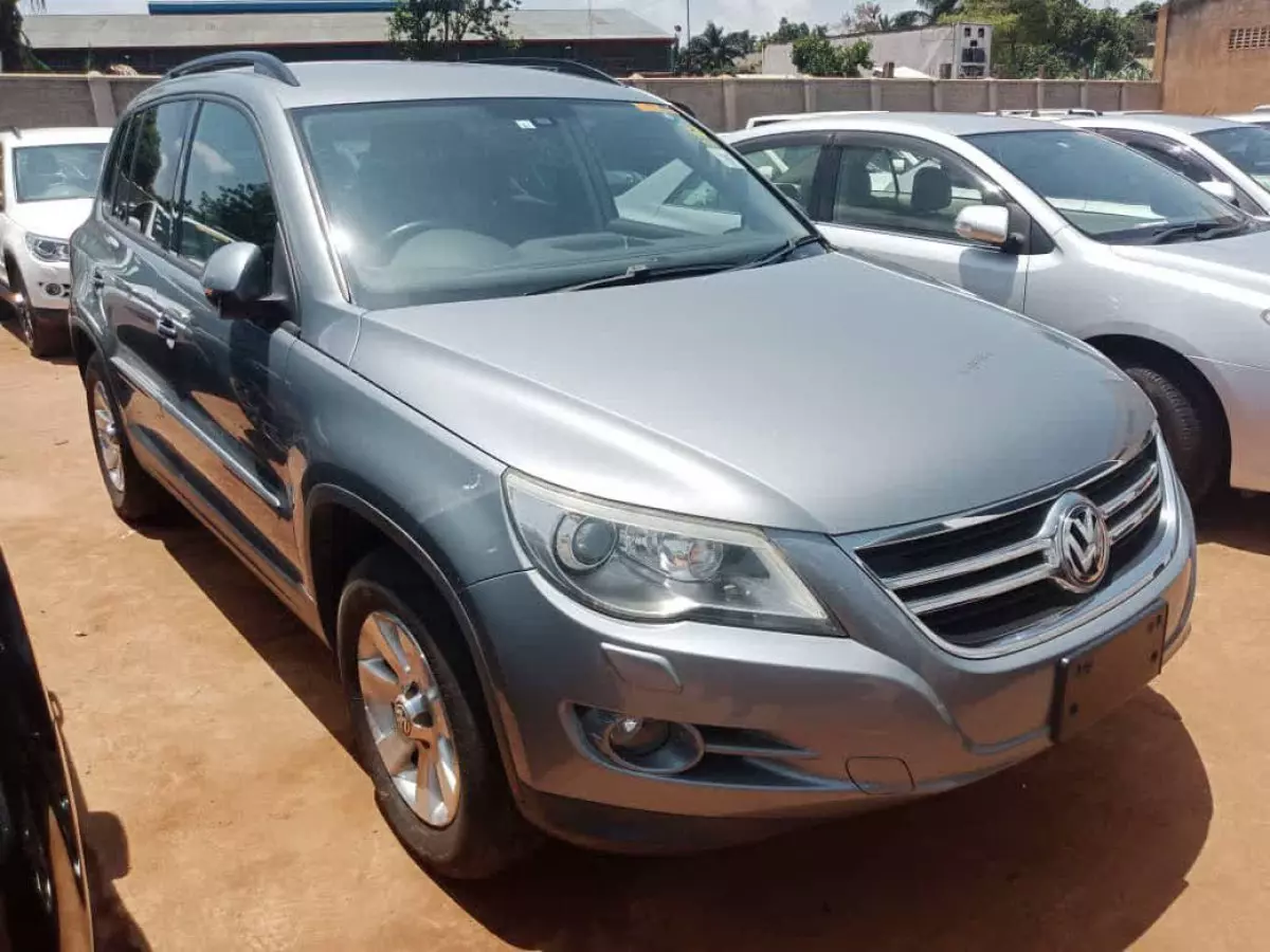 Volkswagen Tiguan - 2008