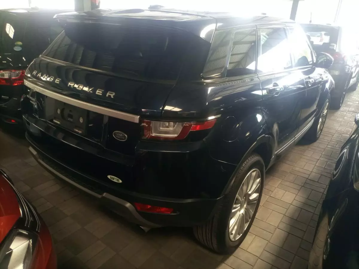 car Right Back