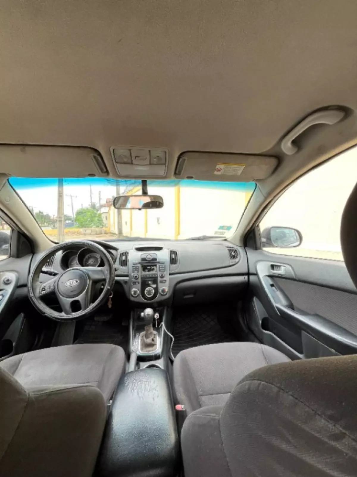 interiorFront
