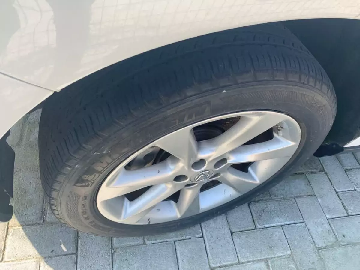tyre1