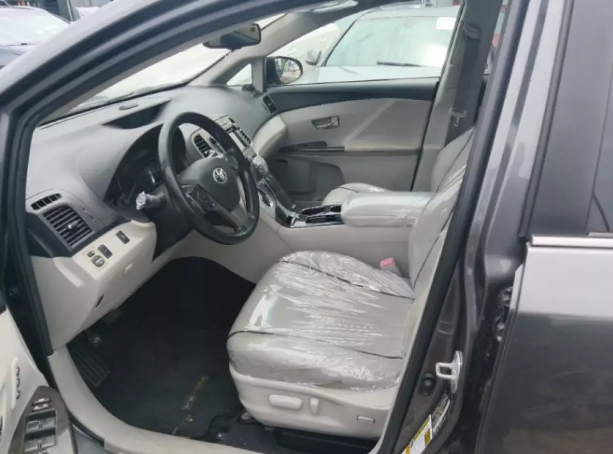 interiorBack