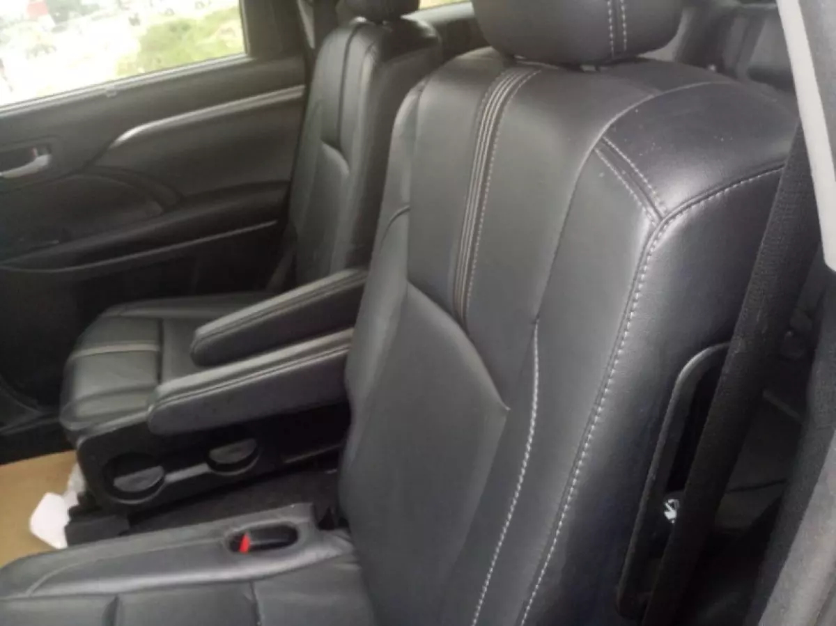 interiorBack