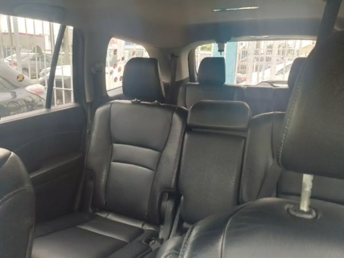 interiorBack