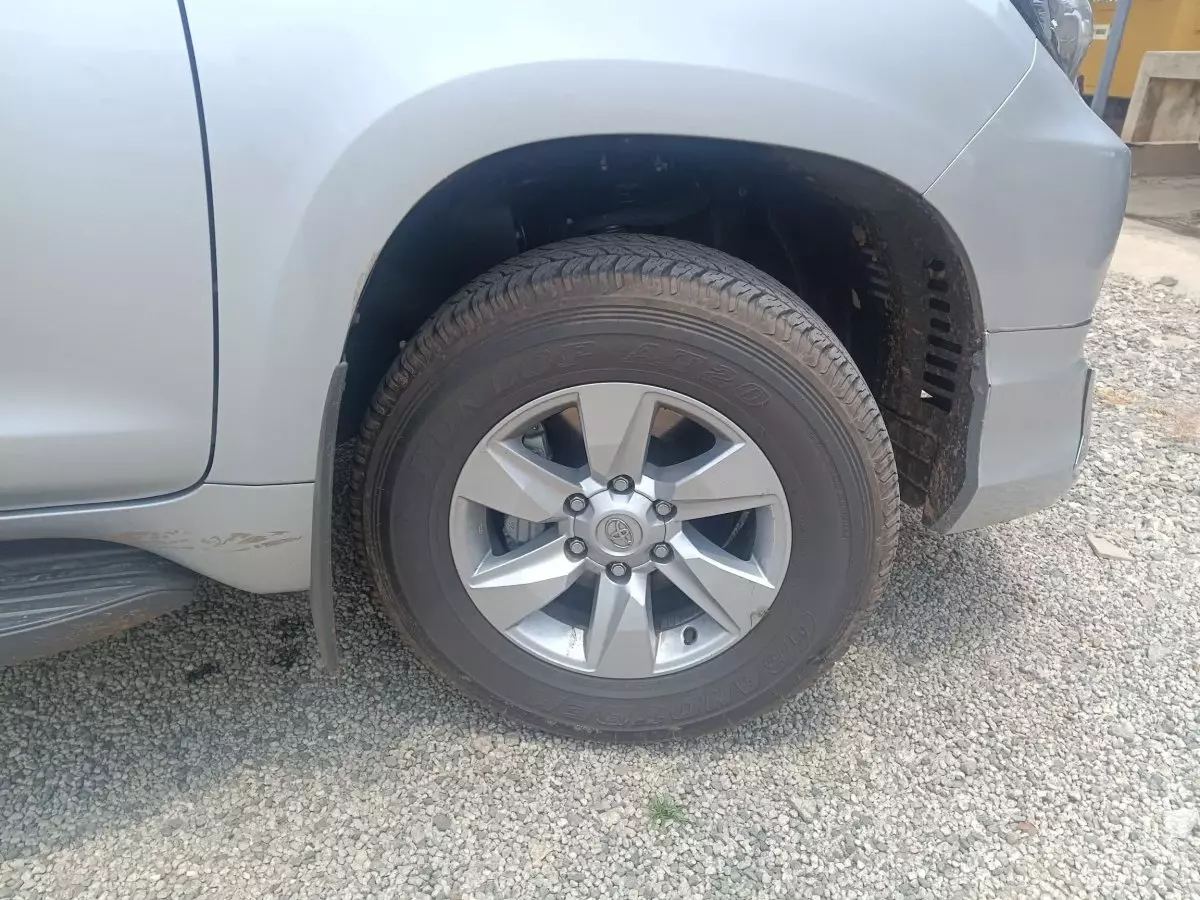 tyre0
