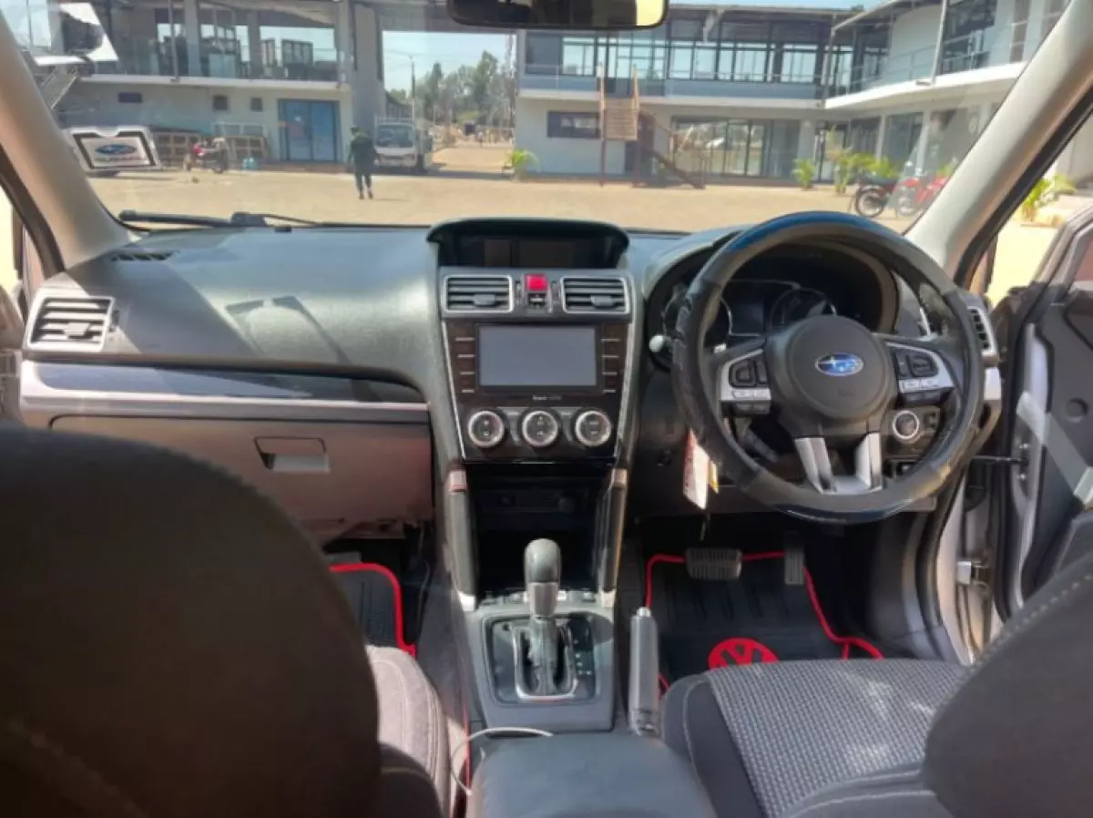 interiorFront