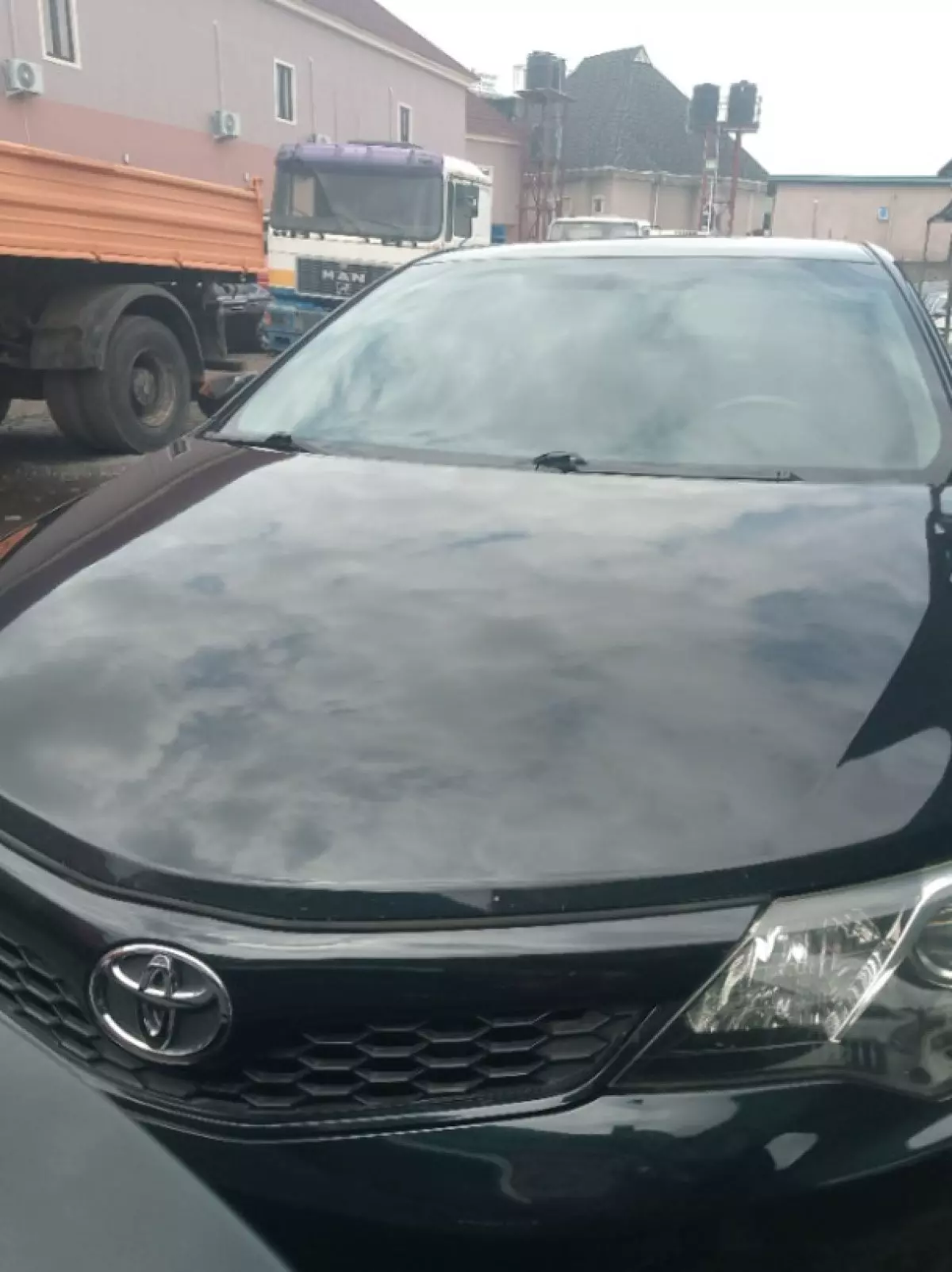 Toyota Camry - 2012