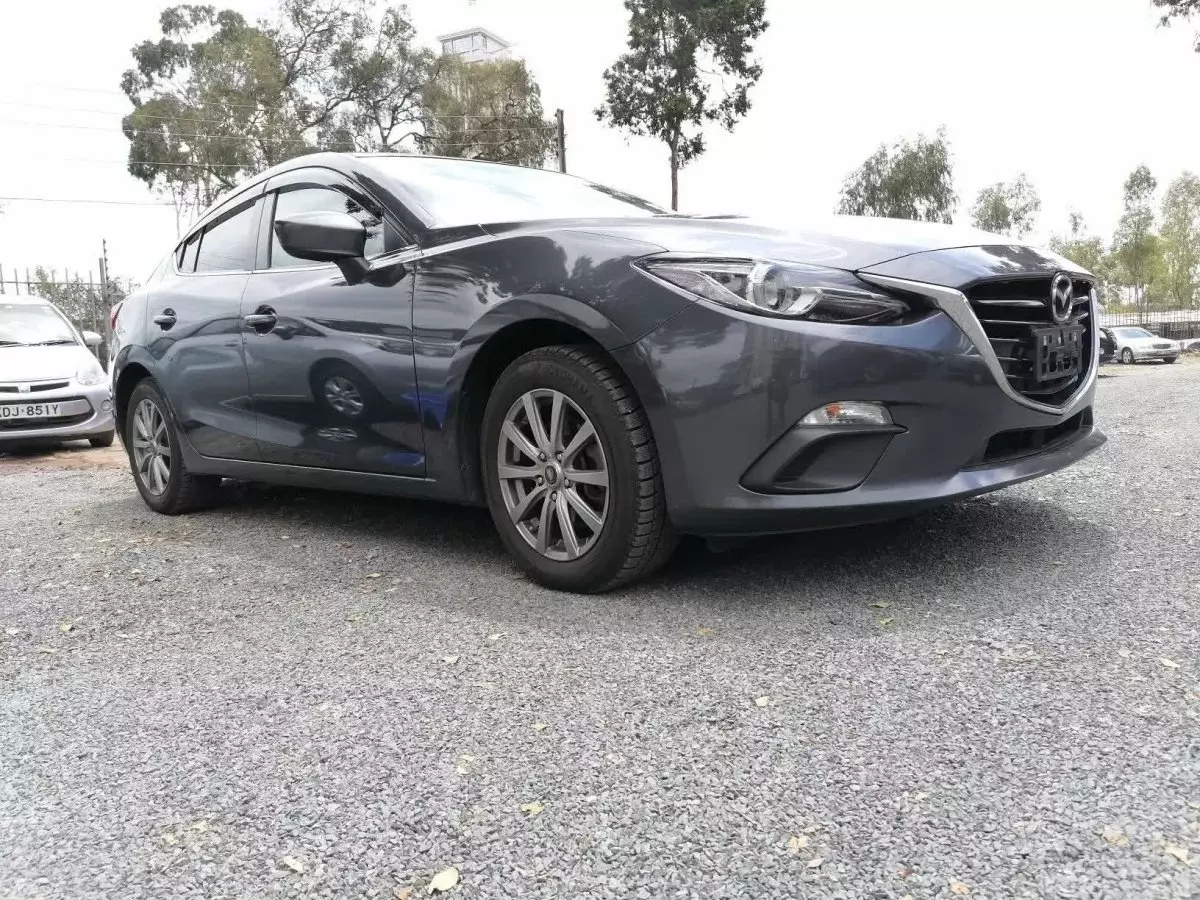 Mazda Axela  - 2015