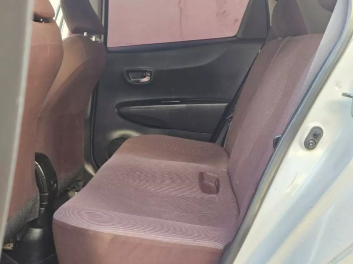 interiorBack