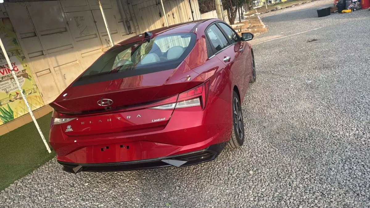 car Right Back