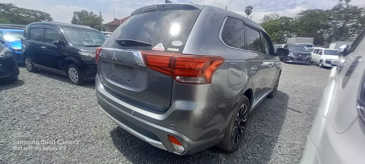 car Right Back