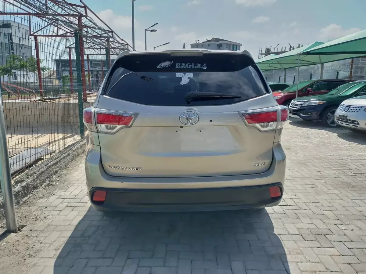car Back
