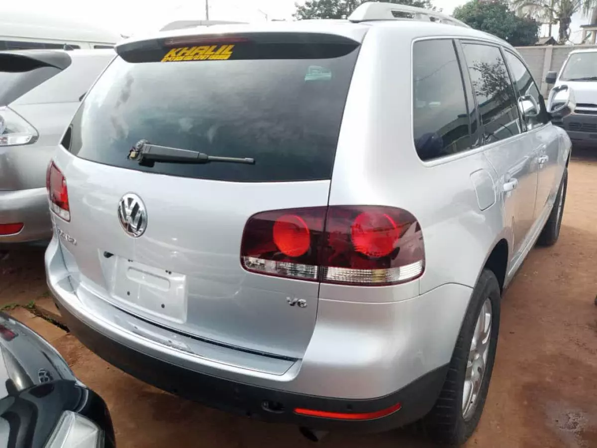car Left Back