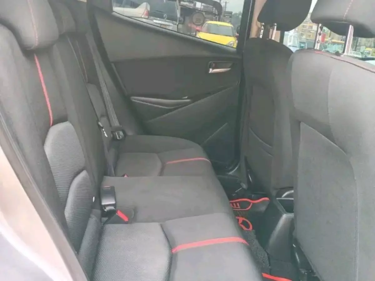 interiorBack