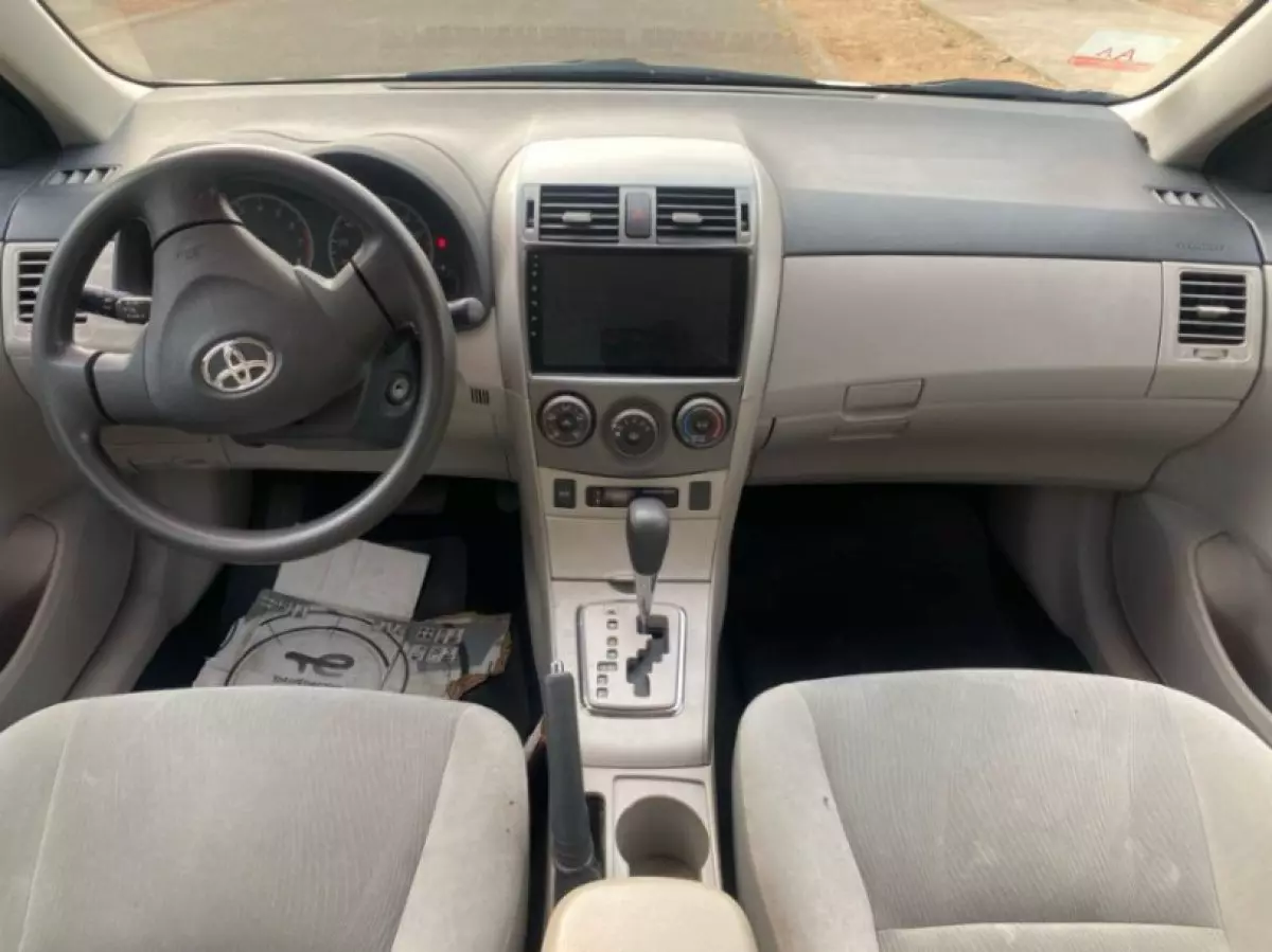 interiorFront