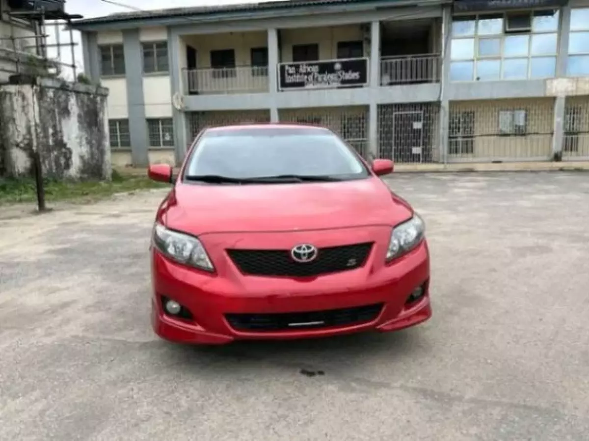 Toyota Corolla Sport - 2010