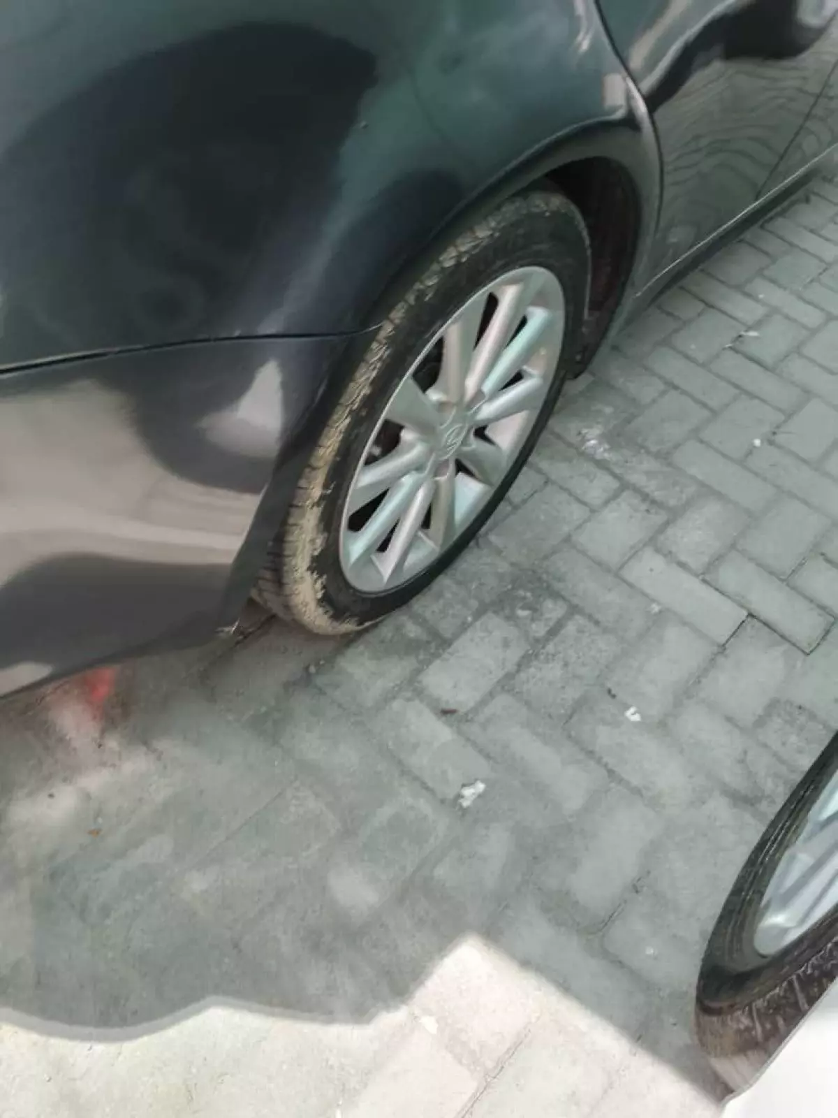 tyre2
