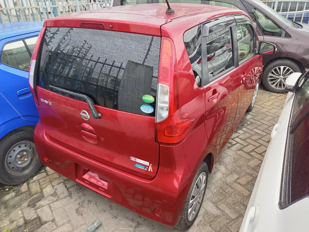 car Right Back