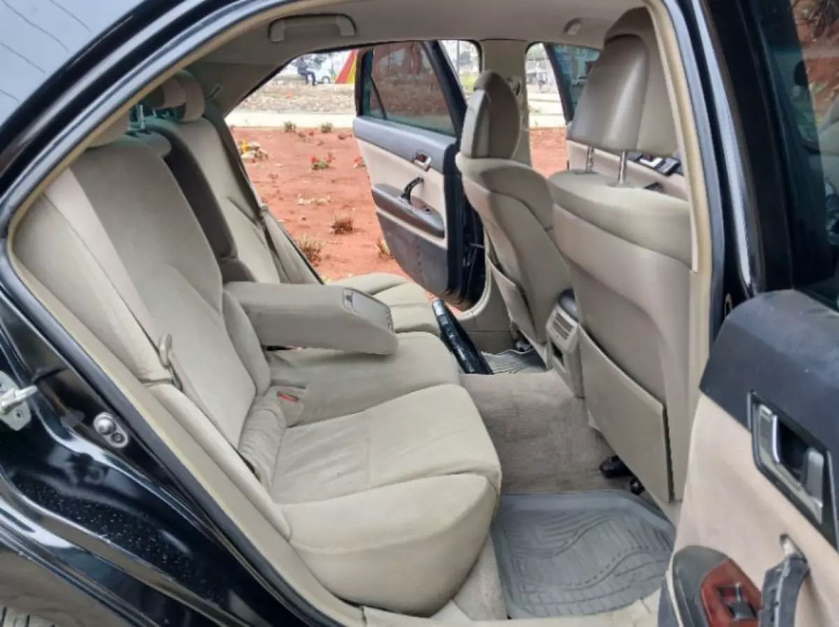 interiorBack