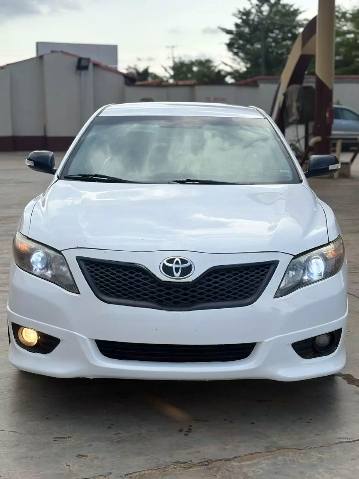 Toyota Camry - 2011