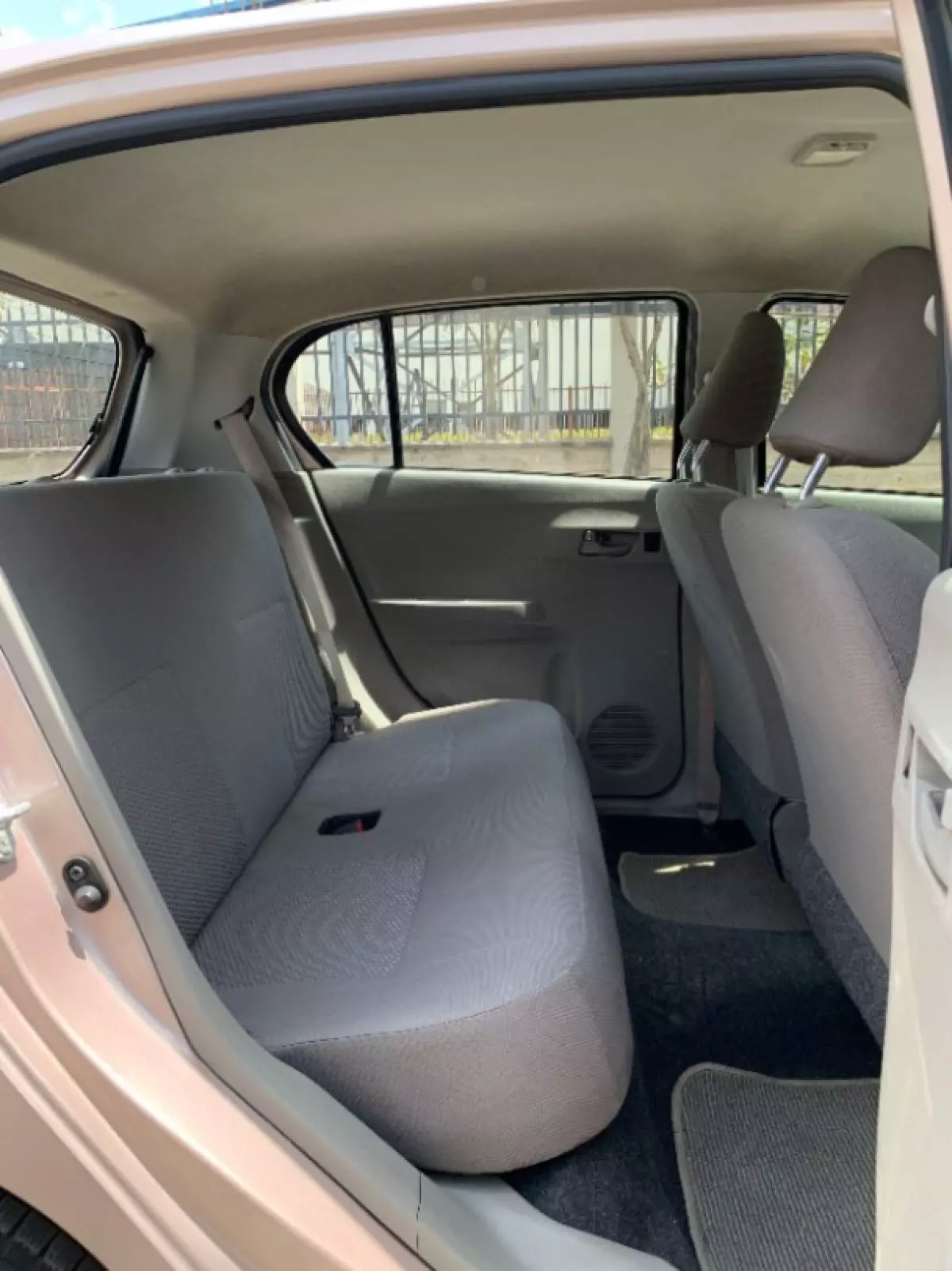 interiorBack