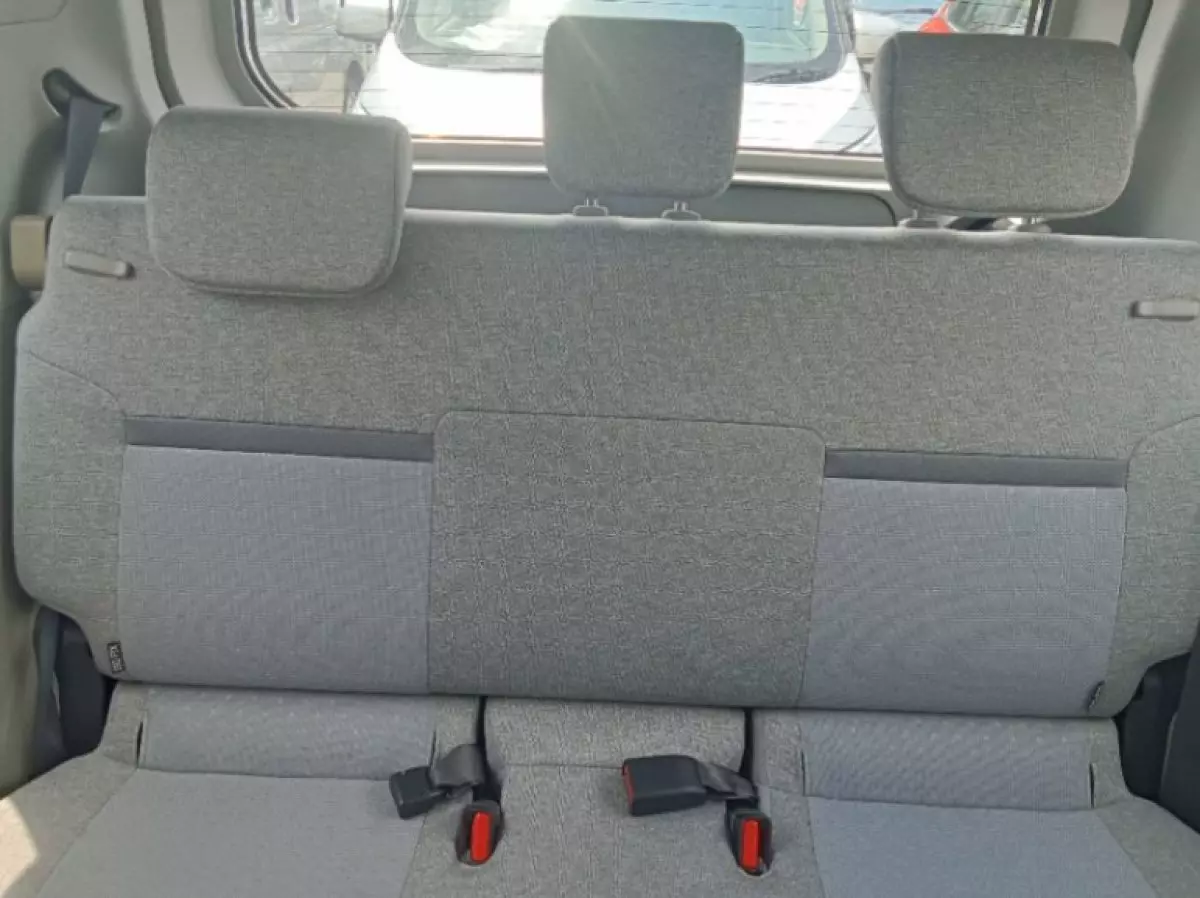 interiorBack