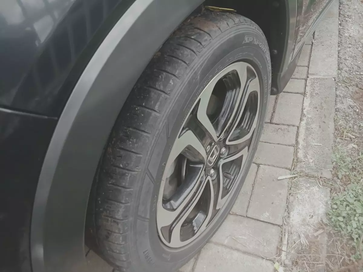 tyre1