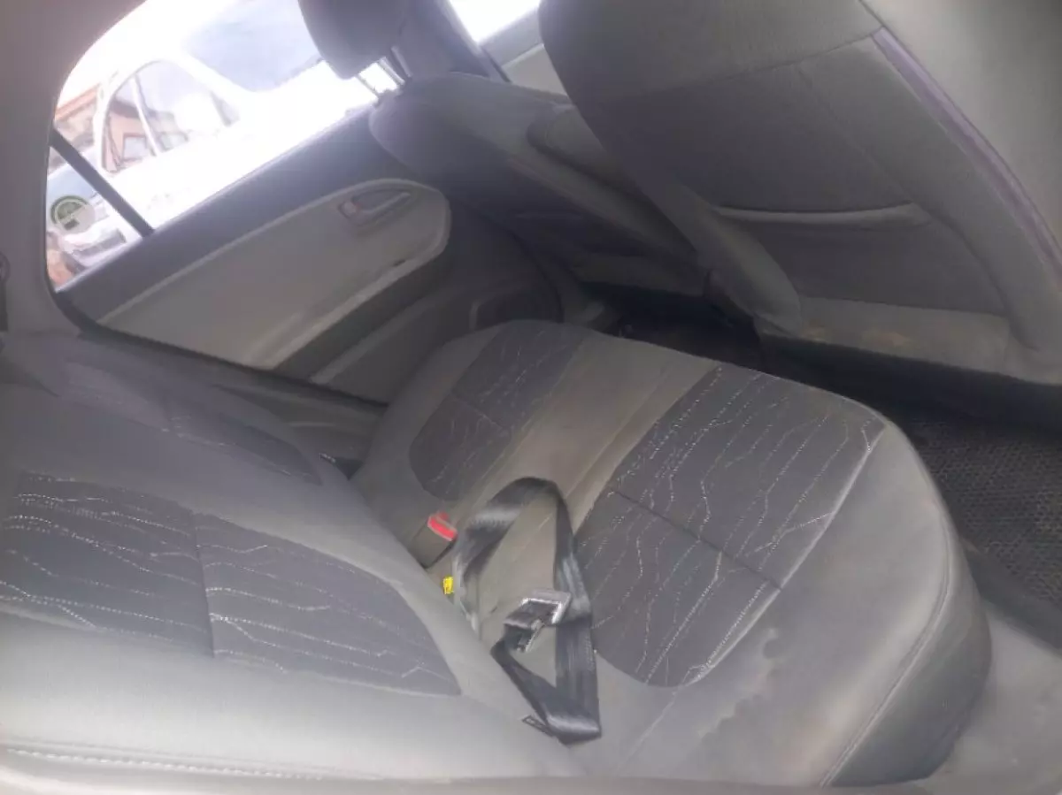 interiorBack
