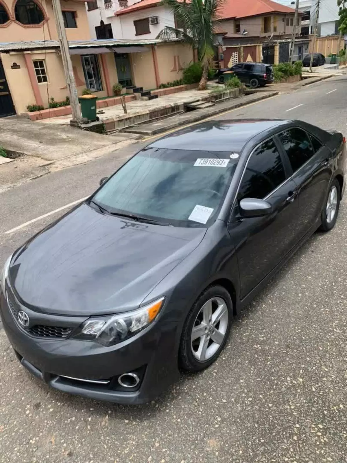 Toyota Camry - 2013