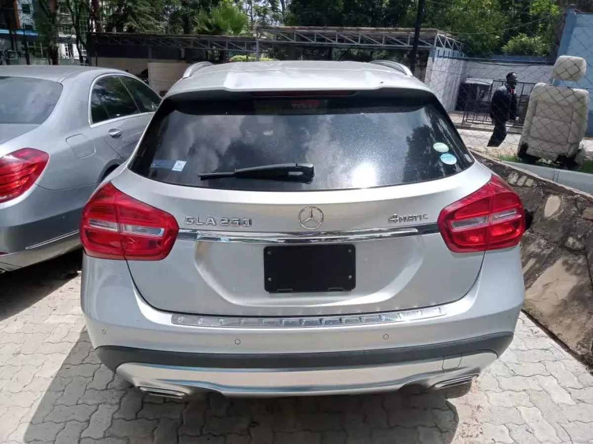 car Back