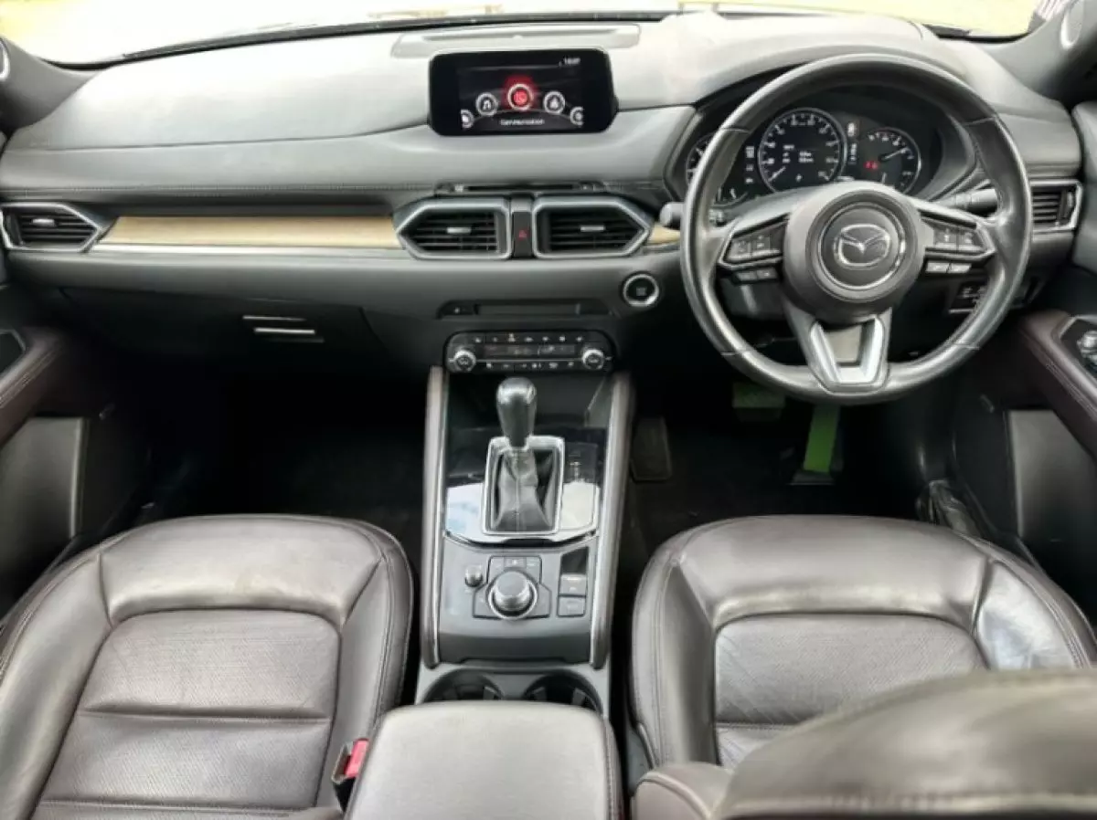 interiorFront