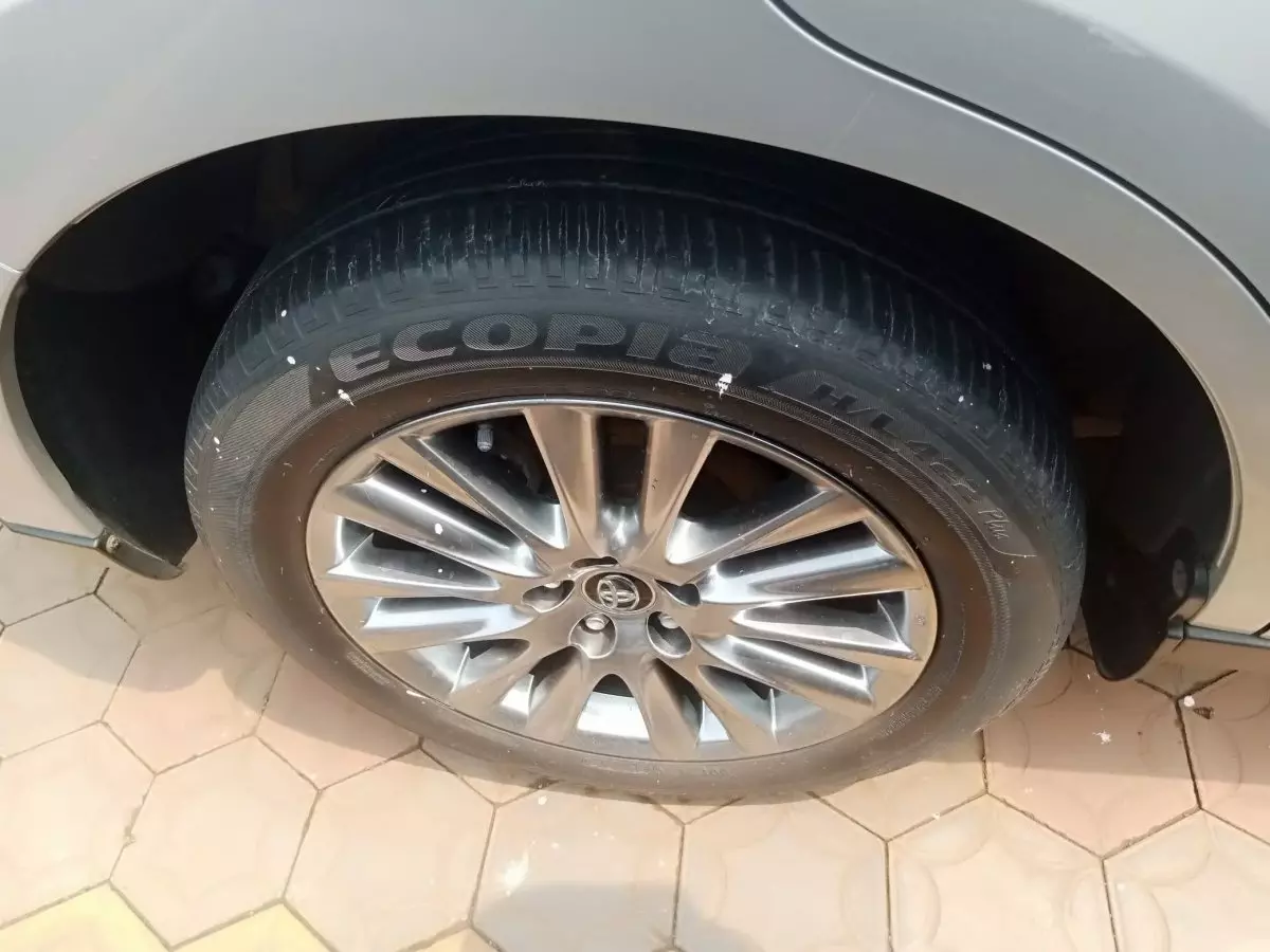tyre1