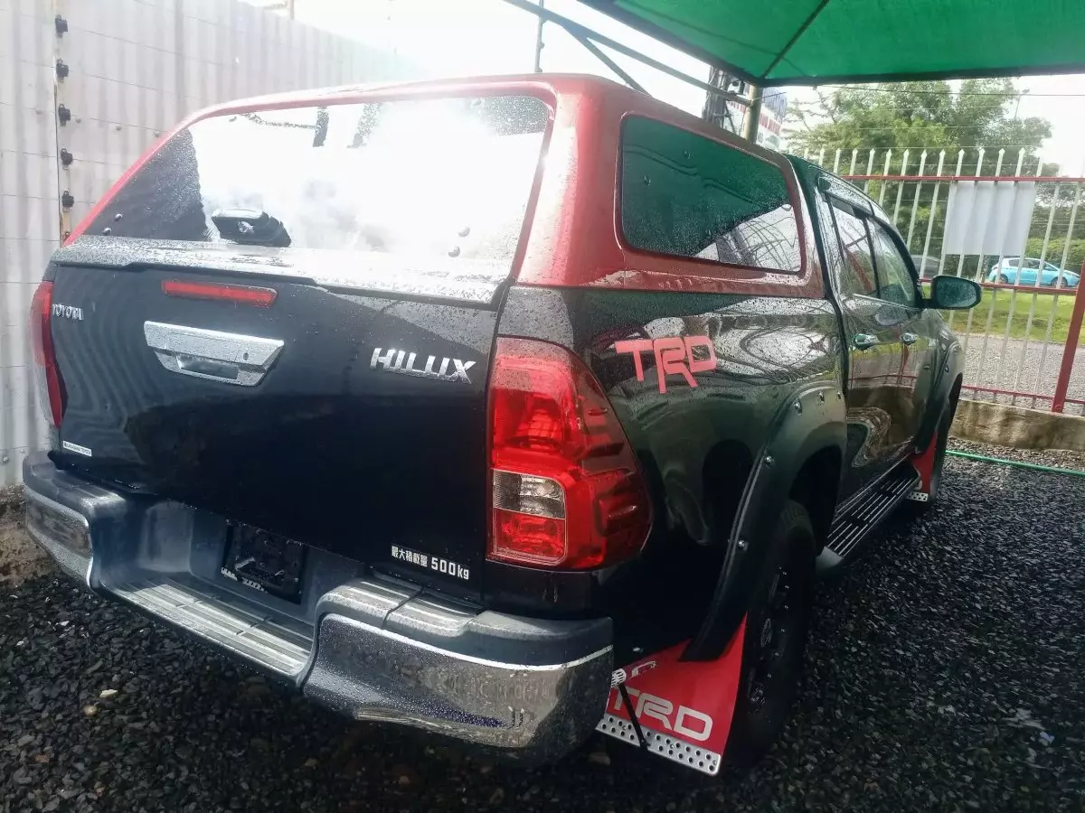 car Right Back