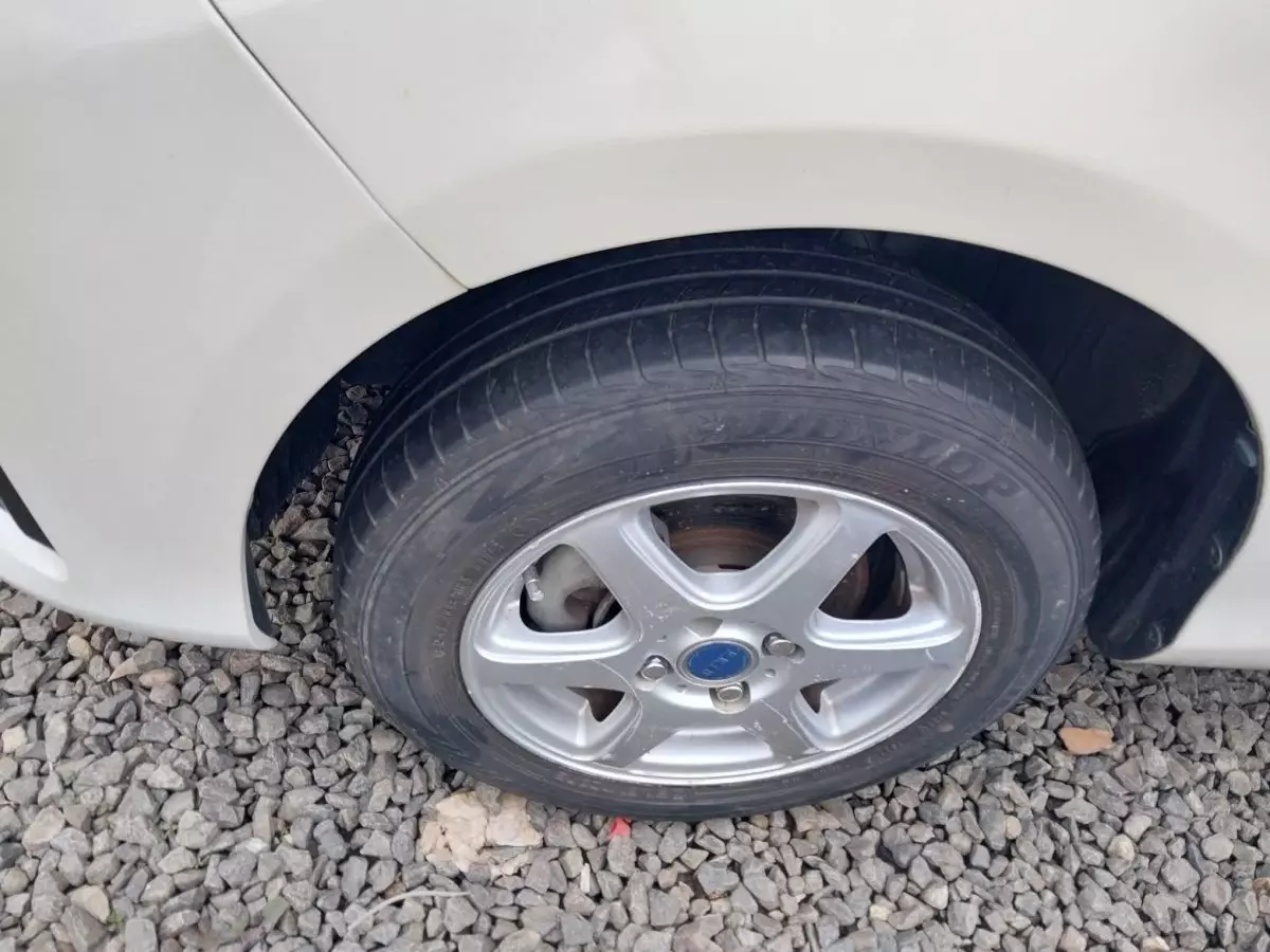 tyre1