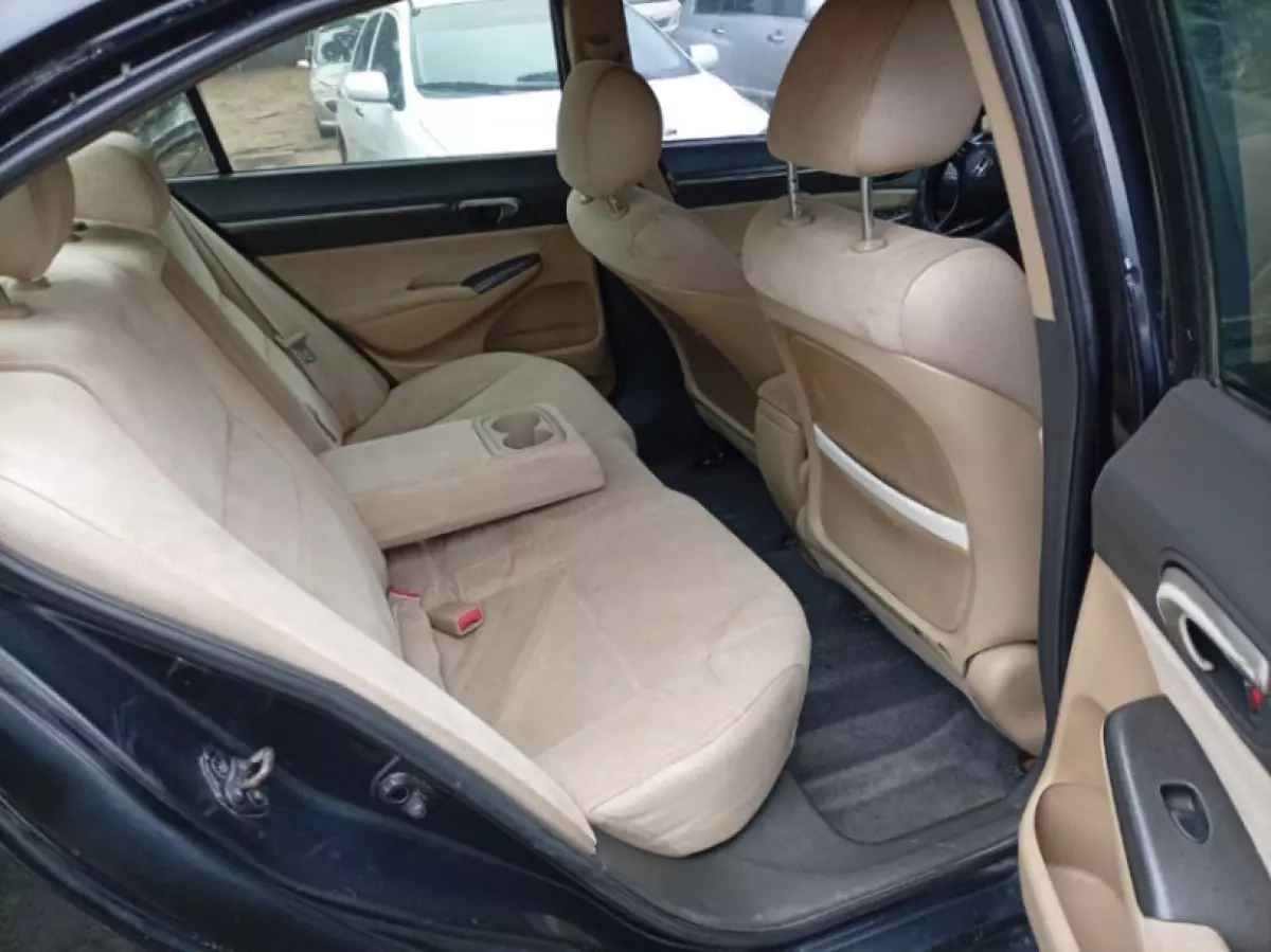 interiorBack