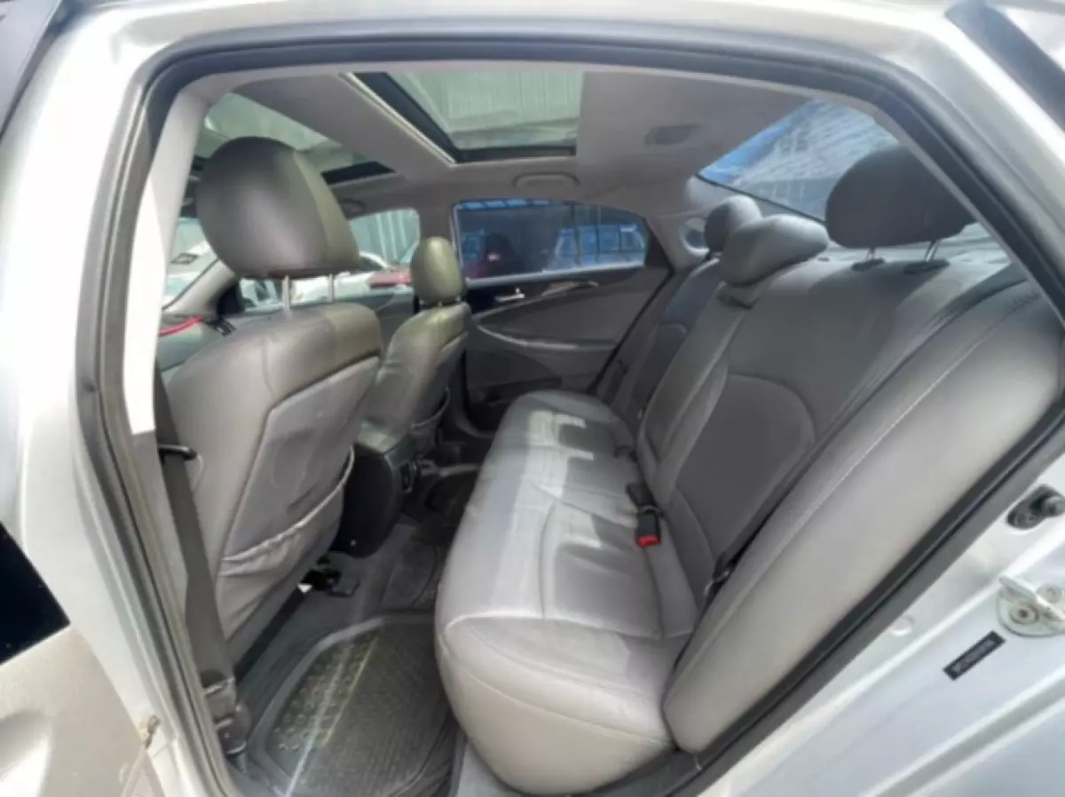 interiorBack